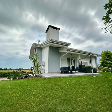 Villa Risorgimento - 25 Minutes From Venice Mira