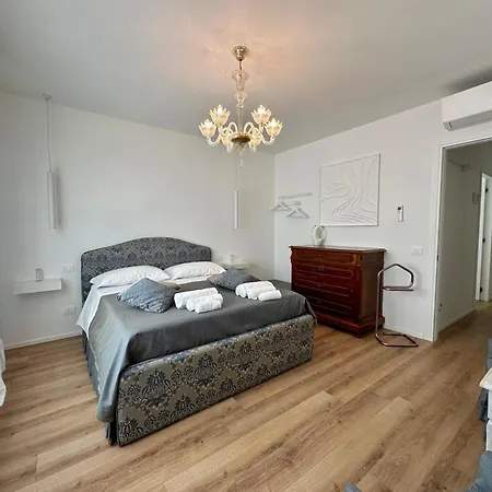 Villa Risorgimento - 25 Minutes From Venice Mira